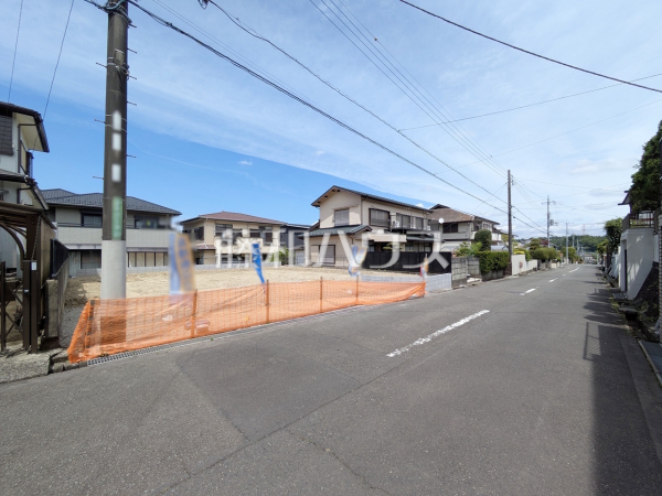 接道状況および現場風景 【日野市平山2丁目】 接道状況および現場風景 【日野市平山2丁目】
