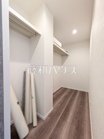 ウォークインクローゼット 【板橋区小茂根2丁目】 ウォークインクローゼット 【板橋区小茂根2丁目】