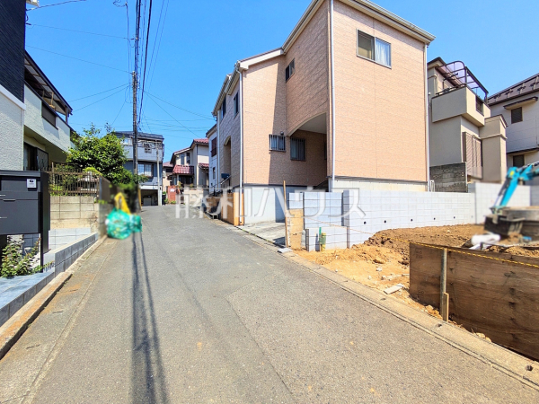 接道状況および現場風景 【富士見市渡戸3丁目】 接道状況および現場風景 【富士見市渡戸3丁目】