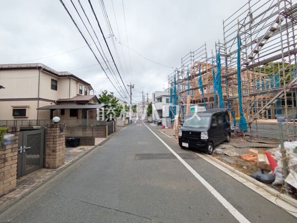 接道状況および現場風景 【小金井市貫井南町3丁目】 接道状況および現場風景 【小金井市貫井南町3丁目】