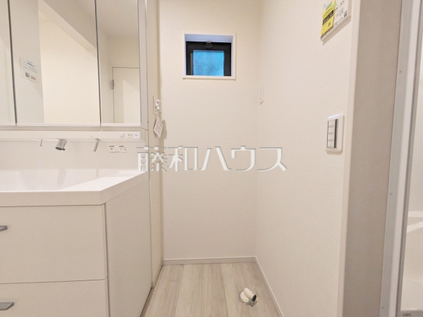 2号棟 洗濯機置き場 【小金井市貫井南町3丁目】 2号棟 洗濯機置き場 【小金井市貫井南町3丁目】