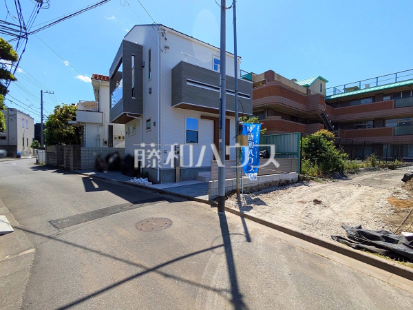 接道状況および現場風景 【三鷹市牟礼1丁目】 接道状況および現場風景 【三鷹市牟礼1丁目】