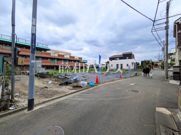 接道状況および現場風景 【三鷹市牟礼1丁目】 接道状況および現場風景 【三鷹市牟礼1丁目】