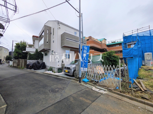接道状況および現場風景 【三鷹市牟礼1丁目】 接道状況および現場風景 【三鷹市牟礼1丁目】