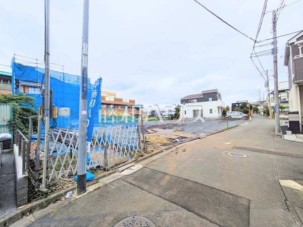 接道状況および現場風景 【三鷹市牟礼1丁目】 接道状況および現場風景 【三鷹市牟礼1丁目】