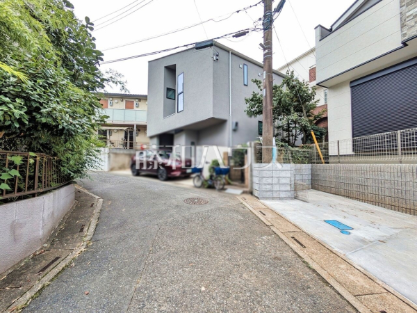 接道状況および現場風景 【富士見市針ケ谷1丁目】 接道状況および現場風景 【富士見市針ケ谷1丁目】