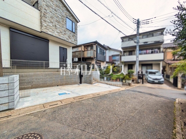 接道状況および現場風景 【富士見市針ケ谷1丁目】 接道状況および現場風景 【富士見市針ケ谷1丁目】