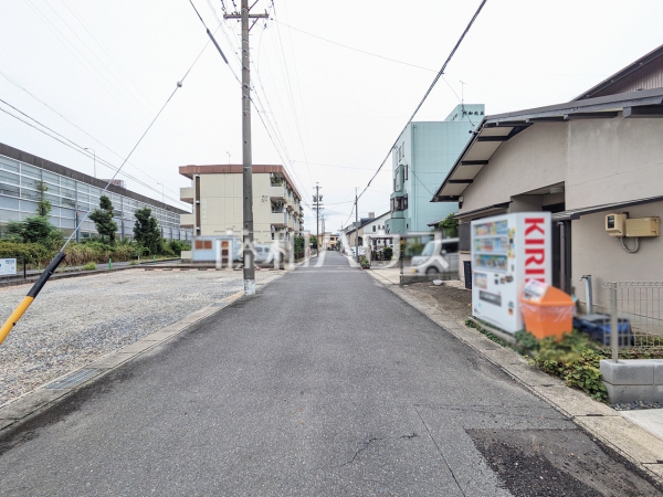 接道状況および現場風景 【春日井市中野町1丁目】 接道状況および現場風景 【春日井市中野町1丁目】