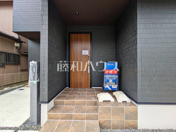 玄関 【春日井市中野町1丁目】 玄関 【春日井市中野町1丁目】