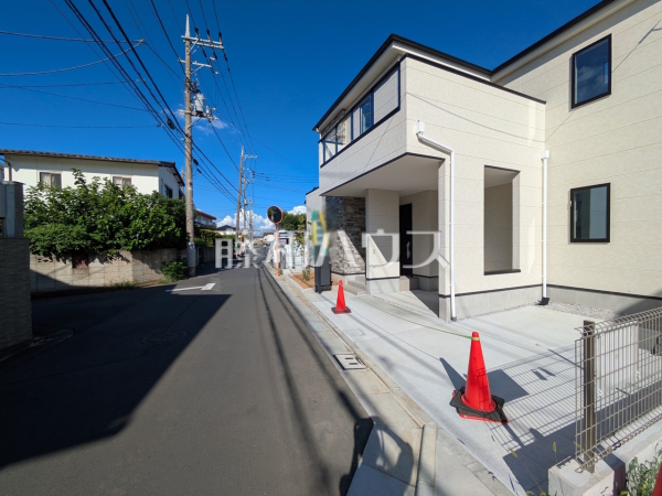 接道状況および現場風景 【練馬区大泉学園町2丁目】 接道状況および現場風景 【練馬区大泉学園町2丁目】