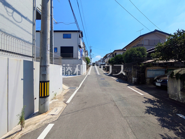 接道状況および現場風景 【福岡市東区八田3丁目】 接道状況および現場風景 【福岡市東区八田3丁目】