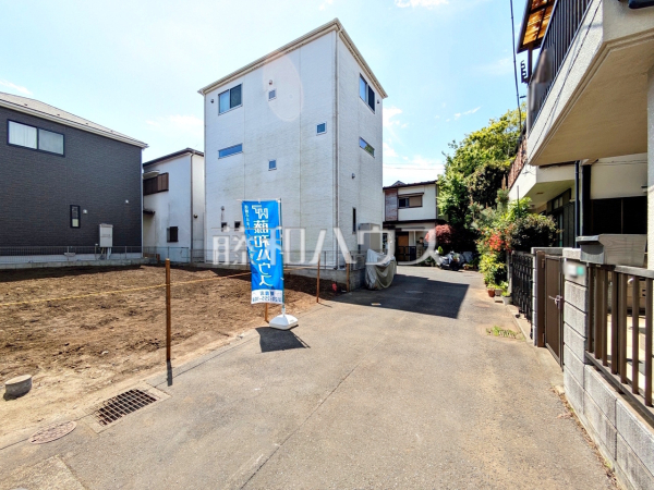 接道状況および現場風景 【新座市野寺3丁目】ぜひ実物をご覧いただきたく思います。喜んでご案内いたしますのでお気軽にお問合せ下さい。 接道状況および現場風景 【新座市野寺3丁目】ぜひ実物をご覧いただきたく思います。喜んでご案内いたしますのでお気軽にお問合せ下さい。
