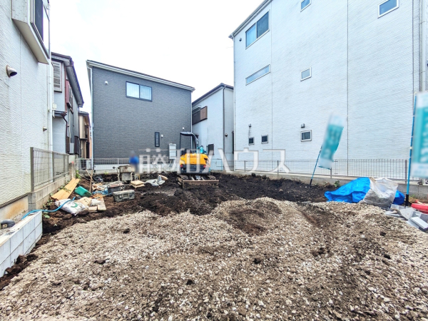 これから宅地造成の工事に着工していきます。 【新座市野寺3丁目】 これから宅地造成の工事に着工していきます。 【新座市野寺3丁目】