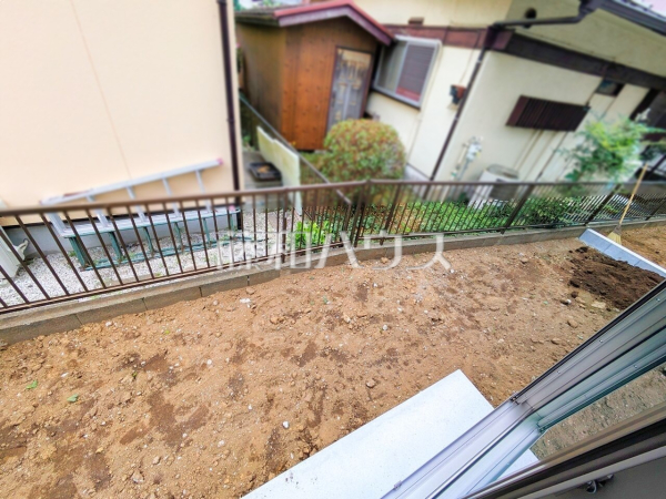 B号棟 庭 【所沢市中新井4丁目】 B号棟 庭 【所沢市中新井4丁目】