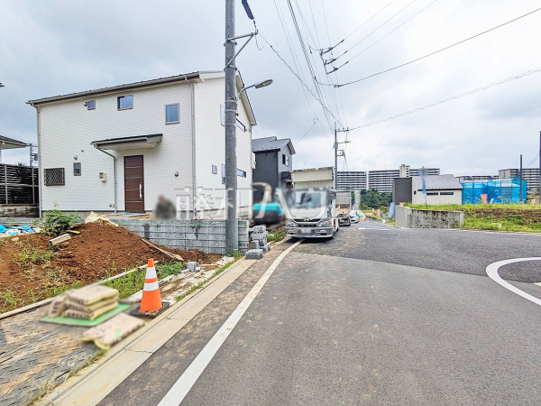 接道状況および現場風景 【八王子市長房町】 接道状況および現場風景 【八王子市長房町】