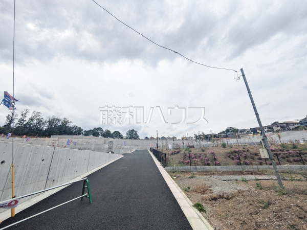 接道状況および現場風景 【八王子市長房町】 接道状況および現場風景 【八王子市長房町】