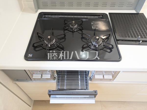 1号棟 キッチンコンロ 【和光市下新倉4丁目】 1号棟 キッチンコンロ 【和光市下新倉4丁目】