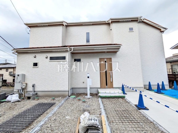 外観 【日野市西平山5丁目】生活に溶け込むシンプルなデザインの外観が魅力の新邸です。 外観 【日野市西平山5丁目】生活に溶け込むシンプルなデザインの外観が魅力の新邸です。