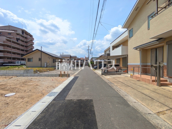 接道状況および現場風景 【春日井市上条町8丁目】 接道状況および現場風景 【春日井市上条町8丁目】