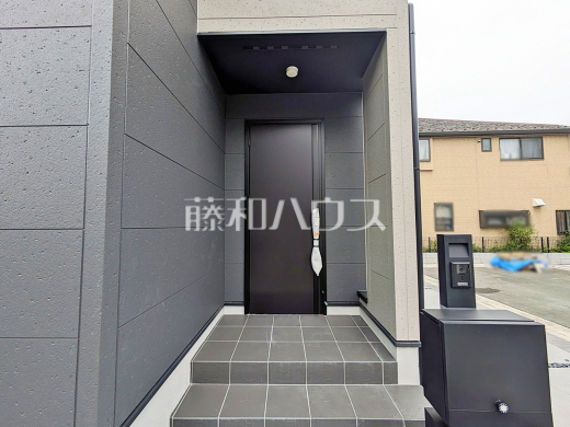 4号棟 玄関 【東村山市青葉町1丁目】