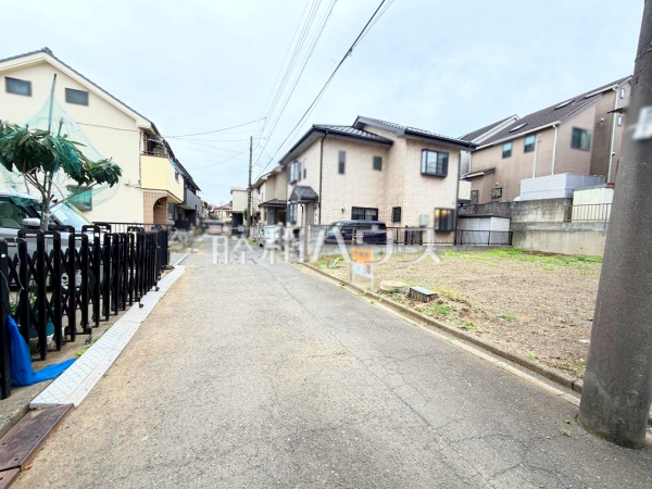 接道状況および現場風景 【東村山市秋津町3丁目】 接道状況および現場風景 【東村山市秋津町3丁目】