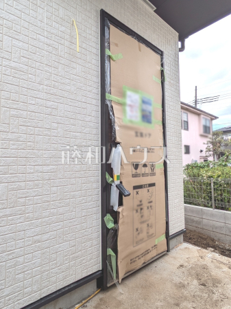 B号棟 玄関 【練馬区大泉学園町8丁目】 B号棟 玄関 【練馬区大泉学園町8丁目】