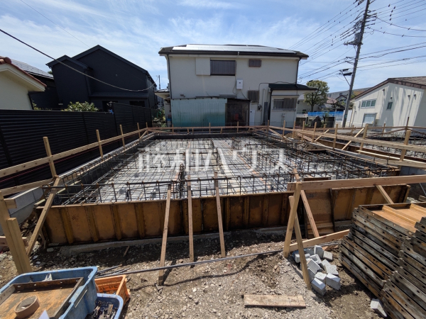 ≪2号棟 外観≫各居室に収納スペース完備!【府中市若松町3丁目】 ≪2号棟 外観≫各居室に収納スペース完備!【府中市若松町3丁目】