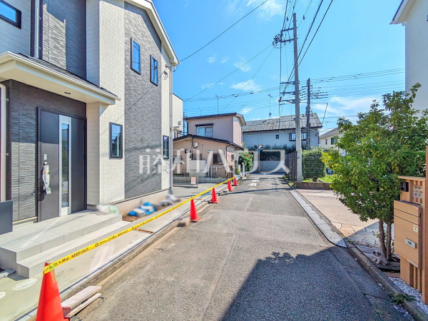 接道状況および現場風景 【昭島市朝日町4丁目】 接道状況および現場風景 【昭島市朝日町4丁目】