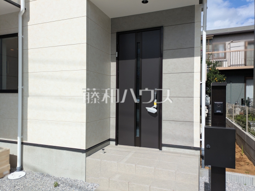 玄関 【小平市花小金井5丁目】