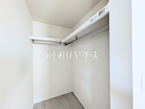 ウォークインクローゼット 【糟屋郡志免町田富1丁目】 ウォークインクローゼット 【糟屋郡志免町田富1丁目】