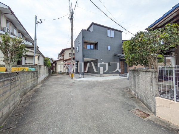 接道状況および現場風景 【糟屋郡志免町田富1丁目】 接道状況および現場風景 【糟屋郡志免町田富1丁目】