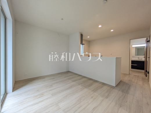 2号棟 リビング 【八王子市西寺方町】