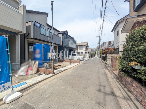 接道状況および現場風景 【朝霞市三原3丁目】 接道状況および現場風景 【朝霞市三原3丁目】