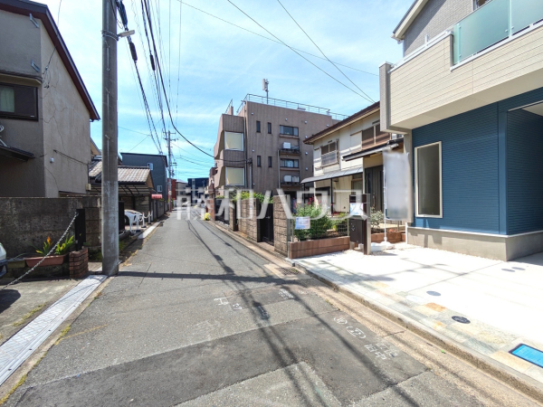 接道状況および現場風景 【朝霞市三原3丁目】 接道状況および現場風景 【朝霞市三原3丁目】