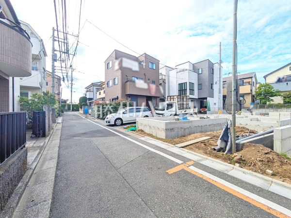 接道状況および現場風景 【朝霞市三原4丁目】 接道状況および現場風景 【朝霞市三原4丁目】