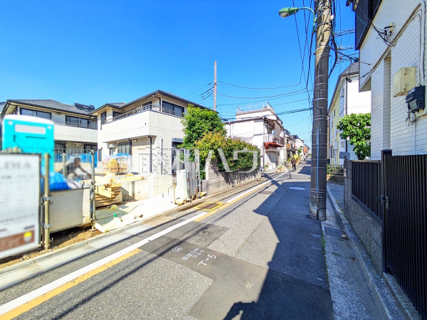 接道状況および現場風景 【朝霞市三原4丁目】 接道状況および現場風景 【朝霞市三原4丁目】