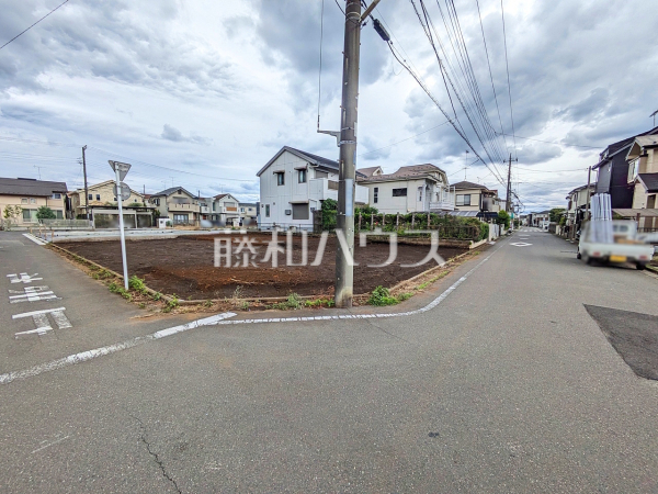 接道状況および現場風景 【東大和市仲原4丁目】 接道状況および現場風景 【東大和市仲原4丁目】