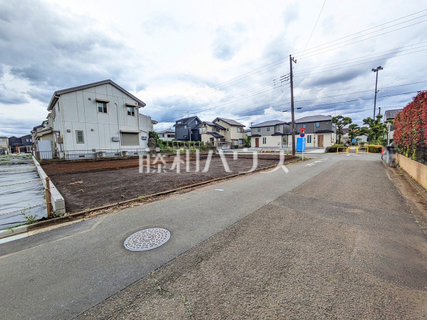 接道状況および現場風景 【東大和市仲原4丁目】 接道状況および現場風景 【東大和市仲原4丁目】