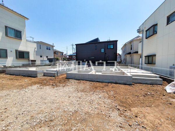 現場風景 【所沢市東所沢和田1丁目】 物件の事、諸費用の事など、小さな疑問もお気軽にご連絡・ご相談下さい。 現場風景 【所沢市東所沢和田1丁目】 物件の事、諸費用の事など、小さな疑問もお気軽にご連絡・ご相談下さい。