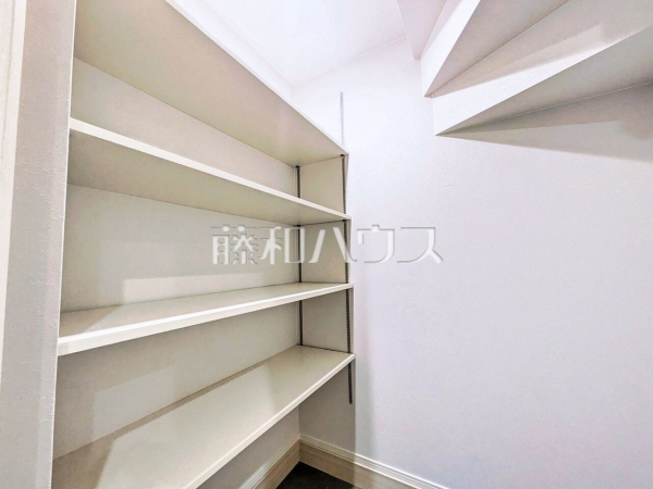 1号棟 収納 【所沢市東所沢和田1丁目】 1号棟 収納 【所沢市東所沢和田1丁目】