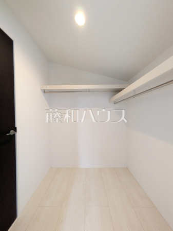 2号棟 ウォークインクローゼット 【朝霞市根岸台7丁目】 2号棟 ウォークインクローゼット 【朝霞市根岸台7丁目】