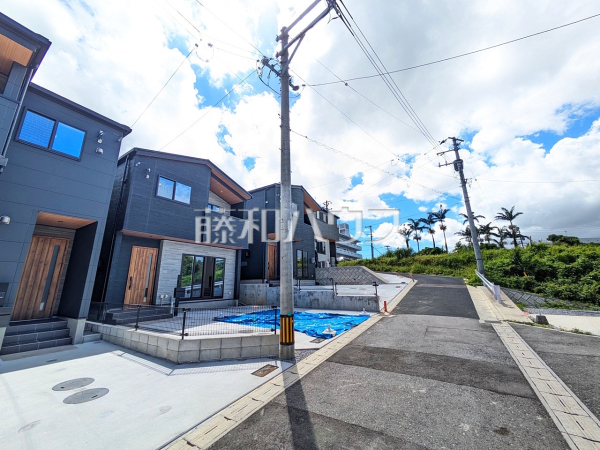 接道状況および現場風景 【沖縄市字登川】 接道状況および現場風景 【沖縄市字登川】
