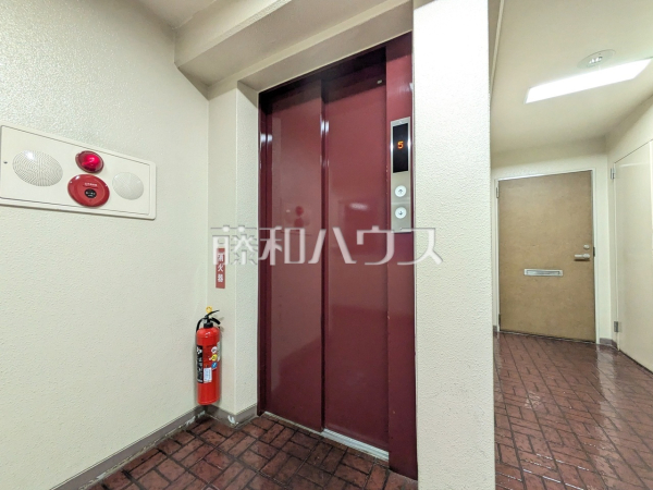 エレベータホール 【立川シティハイツ】 エレベータホール 【立川シティハイツ】