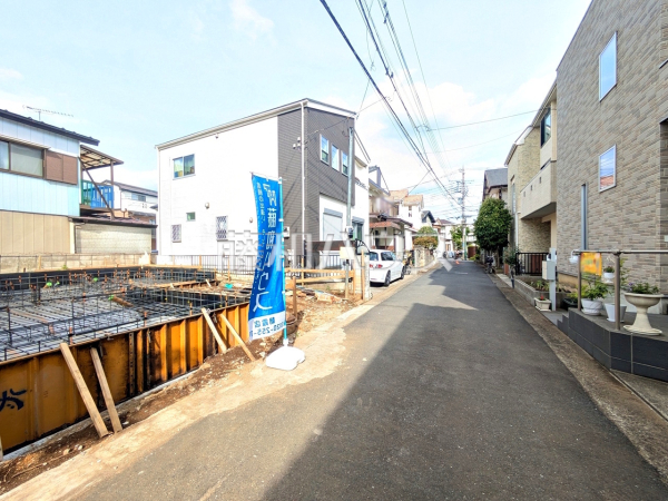 接道状況および現場風景 【朝霞市三原2丁目】 接道状況および現場風景 【朝霞市三原2丁目】