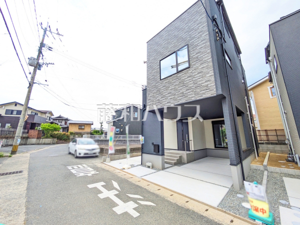 接道状況および現場風景 【糟屋郡粕屋町仲原2丁目】 接道状況および現場風景 【糟屋郡粕屋町仲原2丁目】