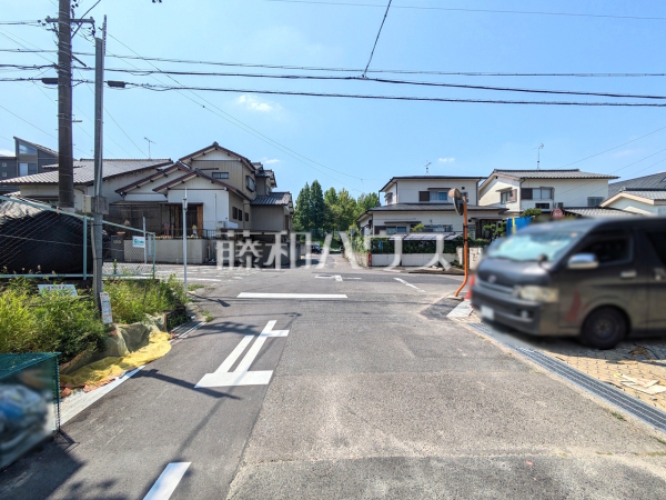 接道状況および現場風景 【春日井市岩成台5丁目】 接道状況および現場風景 【春日井市岩成台5丁目】