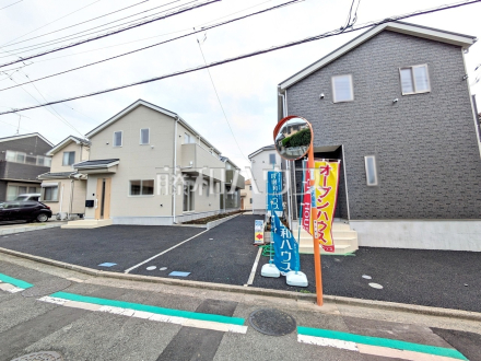 現場風景 【東大和市奈良橋6丁目】 周辺環境はもちろん、日当たりや設備仕様など、実際に行ってみないと分からないことも多くございます。営業担当がご案内いたしますので、お気軽にお問い合わせください。 /撮影日2026/09/03