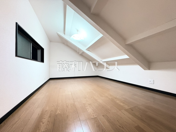 【風の通る小屋裏収納】収納だけではもったいない、趣味のスペースにもどうですか?
収納 【清瀬市中清戸5丁目】 【風の通る小屋裏収納】収納だけではもったいない、趣味のスペースにもどうですか?
収納 【清瀬市中清戸5丁目】
