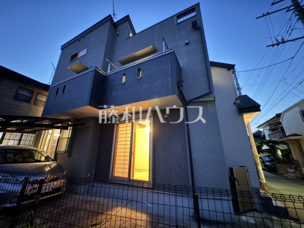 【4LDK+小屋裏収納+屋上ルーフバルコニー】のゆとり。子どもとのびのび暮らす住宅。
外観 【清瀬市中清戸5丁目】 【4LDK+小屋裏収納+屋上ルーフバルコニー】のゆとり。子どもとのびのび暮らす住宅。
外観 【清瀬市中清戸5丁目】