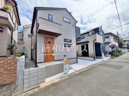 1号棟 接道状況および現場風景 【国分寺市日吉町4丁目】/撮影日2026/10/03